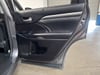 16 thumbnail image of  2018 Toyota Highlander SE