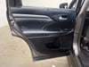 20 thumbnail image of  2018 Toyota Highlander SE