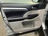 20 thumbnail image of  2019 Toyota Highlander Hybrid XLE