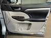 11 thumbnail image of  2019 Toyota Highlander Hybrid XLE