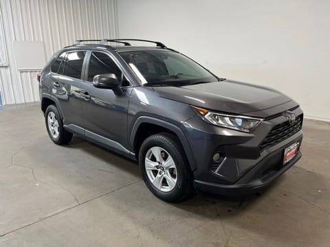 1 image of 2019 Toyota RAV4 XLE