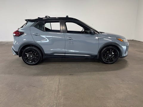 2021 Nissan Kicks SR