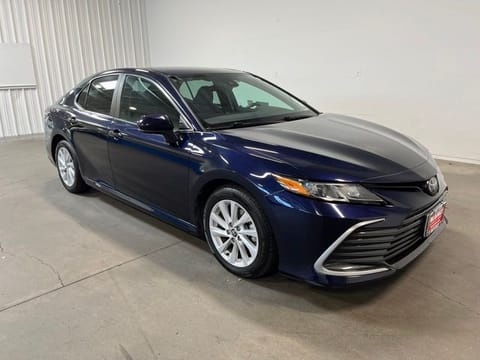 1 image of 2022 Toyota Camry LE