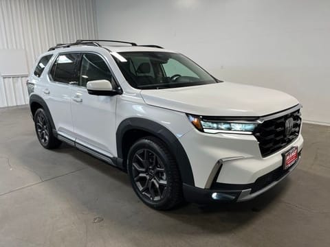1 image of 2023 Honda Pilot Elite