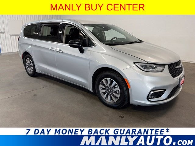 2024 Chrysler Pacifica PHEV Select