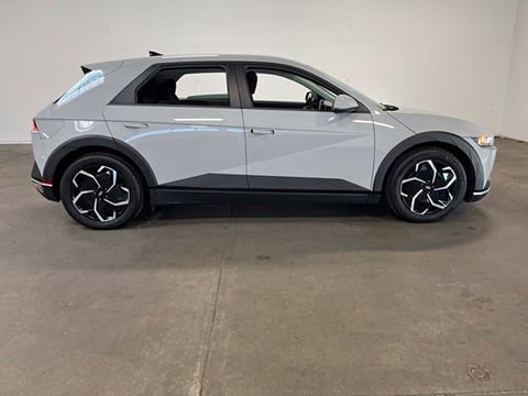 1 image of 2024 Hyundai IONIQ 5 SE