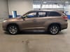 6 thumbnail image of  2017 Toyota Highlander XLE