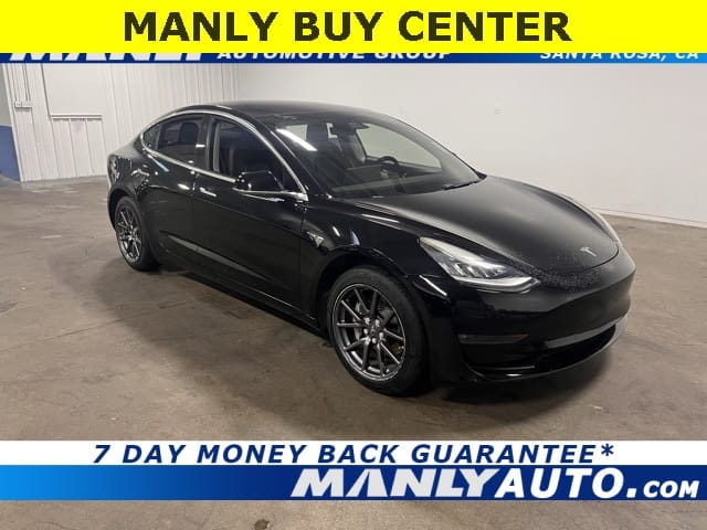 2019 Tesla Model 3 Mid Range's photo