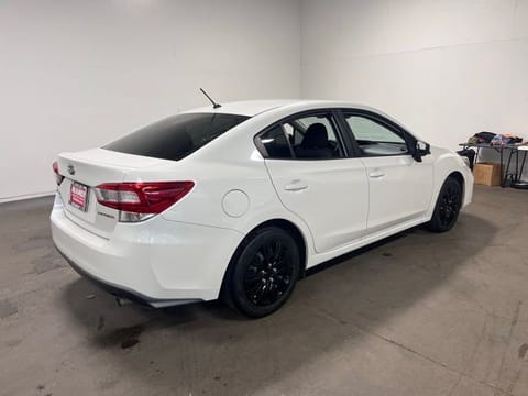 2019 Subaru Impreza 2.0i
