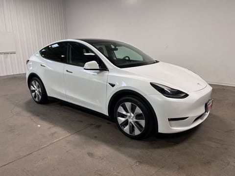 1 image of 2023 Tesla Model Y Long Range