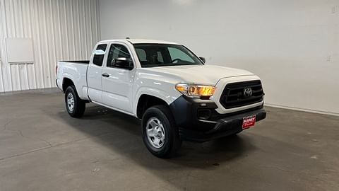 1 image of 2022 Toyota Tacoma SR