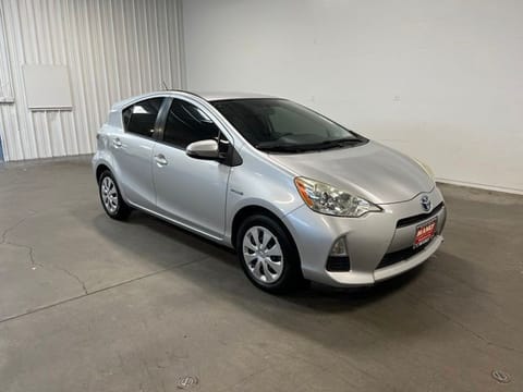 1 image of 2014 Toyota Prius c One