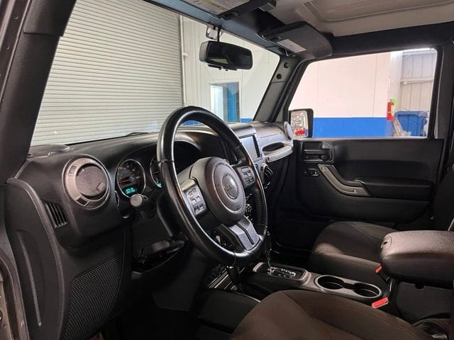 2016 Jeep Wrangler Sport S - Photo 14