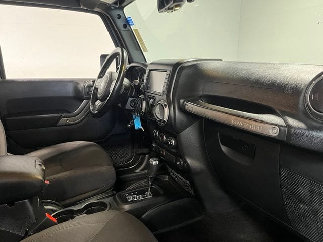 2016 Jeep Wrangler Sport S - Photo 11