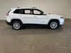 2 thumbnail image of  2019 Jeep Cherokee Latitude