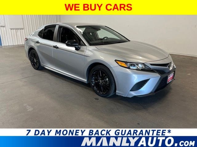 2020 Toyota Camry 2.5 Auto SE Nightshade AWD's photo