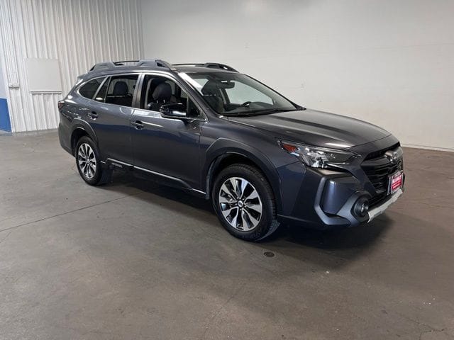 2023 Subaru Outback Limited's photo