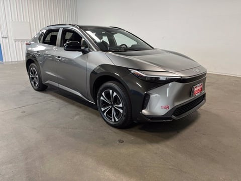 1 imagen de 2023 Toyota bZ4X XLE