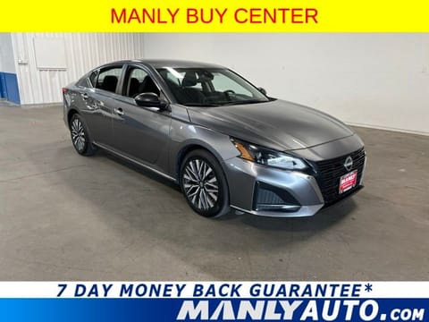 1 imagen de 2024 Nissan Altima 2.5 SV