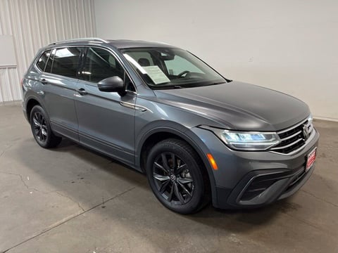 1 image of 2024 Volkswagen Tiguan 2.0T SE