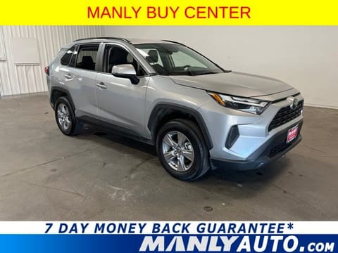 1 imagen de 2025 Toyota RAV4 XLE