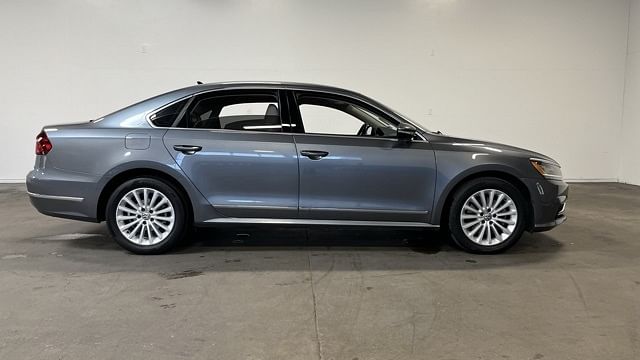 Used 2017 Volkswagen Passat SE with VIN 1VWBT7A38HC021915 for sale in Santa Rosa, CA