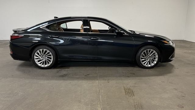 Used 2022 Lexus ES 350 Luxury with VIN 58AEZ1B17NU114623 for sale in Santa Rosa, CA