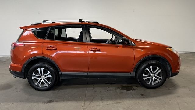 Used 2016 Toyota RAV4 LE with VIN JTMZFREV1GJ064678 for sale in Santa Rosa, CA
