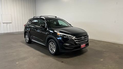 1 image of 2017 Hyundai Tucson SE Plus