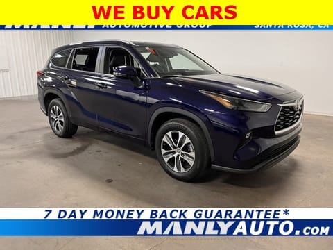1 image of 2023 Toyota Highlander XLE