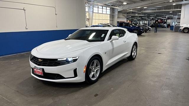 2023 Chevrolet Camaro 1LT photo 7