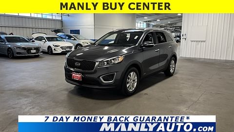 1 image of 2017 Kia Sorento LX