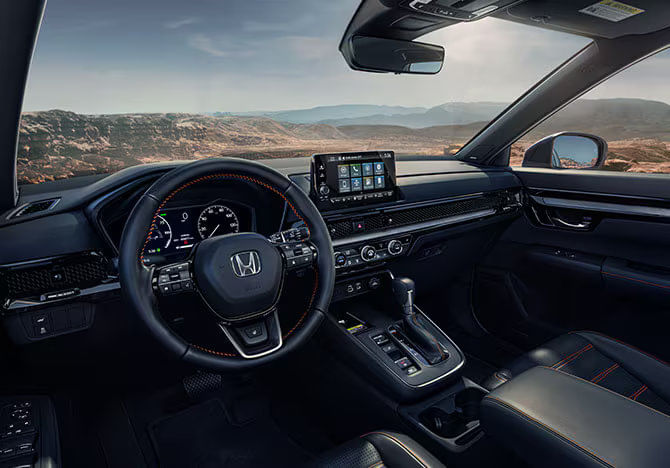Tablero y vista interior frontal del Honda CR-V 2025