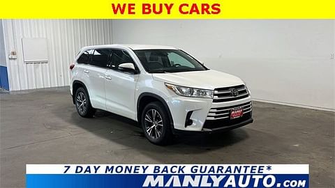 1 image of 2017 Toyota Highlander LE