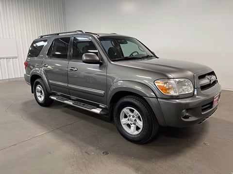 1 image of 2005 Toyota Sequoia SR5