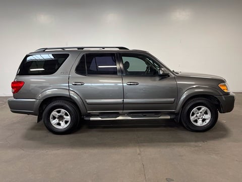 2005 Toyota Sequoia SR5