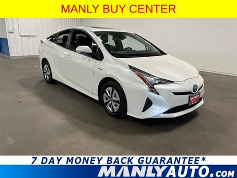 1 image of 2016 Toyota Prius Four