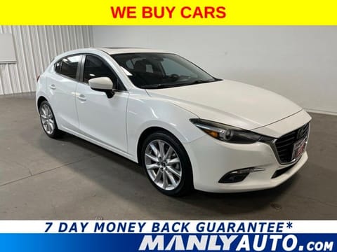 1 imagen de 2017 Mazda Mazda3 Grand Touring