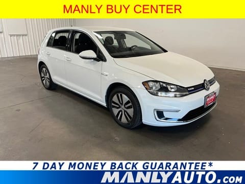 1 image of 2018 Volkswagen e-Golf SE