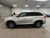 6 thumbnail image of  2019 Toyota Highlander Hybrid XLE