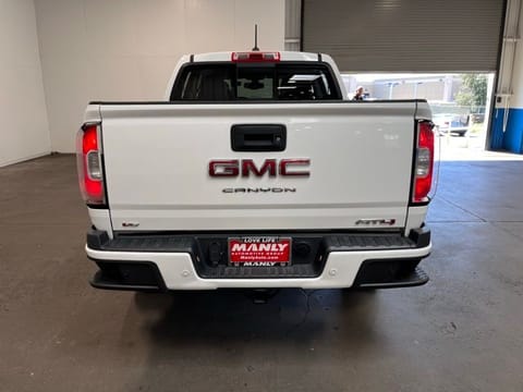 2022 GMC Canyon AT4 w/Leather