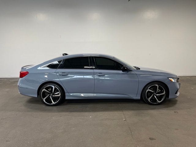 2022 Honda Accord Sport SE photo 2