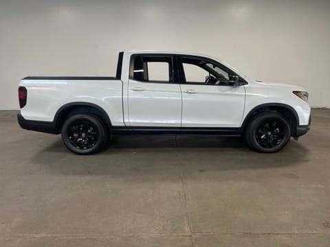 2022 Honda Ridgeline Black Edition