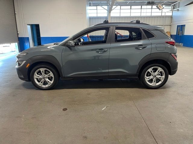 2022 Hyundai Kona SEL photo 6