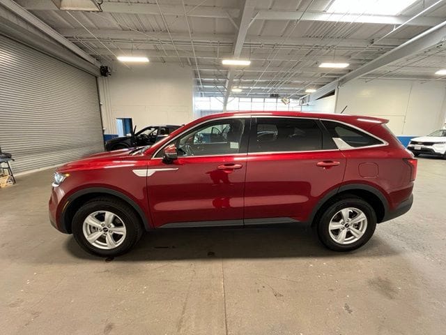 2022 Kia Sorento LX photo 5