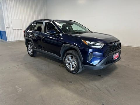 1 imagen de 2022 Toyota RAV4 Hybrid XLE