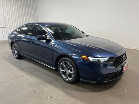 1 imagen de 2023 Honda Accord EX