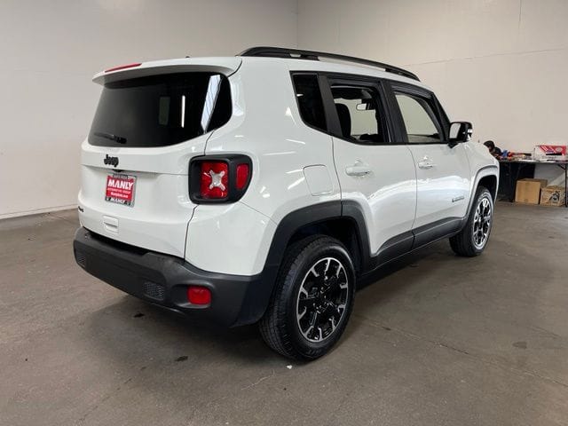 2023 Jeep Renegade Upland photo 3