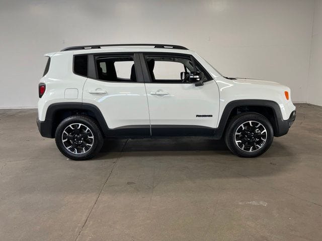 2023 Jeep Renegade Upland photo 2