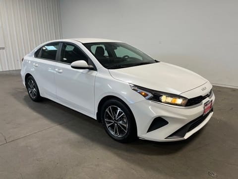 1 image of 2023 Kia Forte LXS